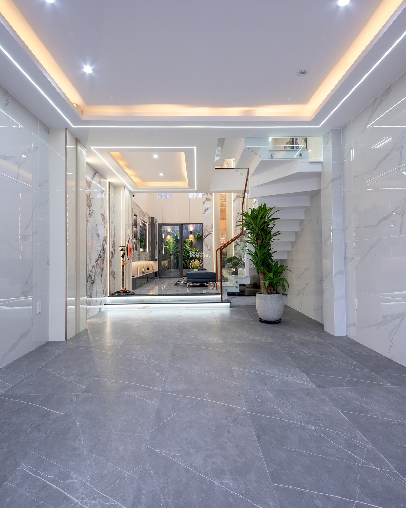 NHÀ ĐẸP MỚI XÂY - MẶT TIỀN TX39, THẠNH XUÂN, QUẬN 12