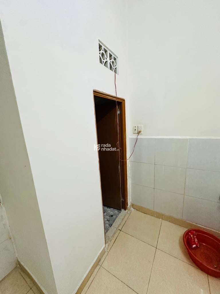 SÁT TÂN BÌNH, HẺM XE HƠI TRỊNH ĐÌNH TRỌNG, TÂN PHÚ, 52M2 HIẾM CÓ. GIẢM 550TR CHỈ 5.3T TL TỐT