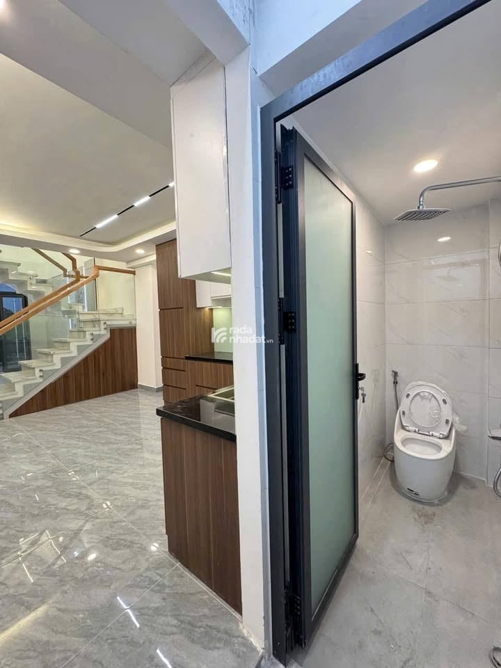 BánNhà 4lầuBình Tân,SHR,giá 6 tỷ,còn thương lượng