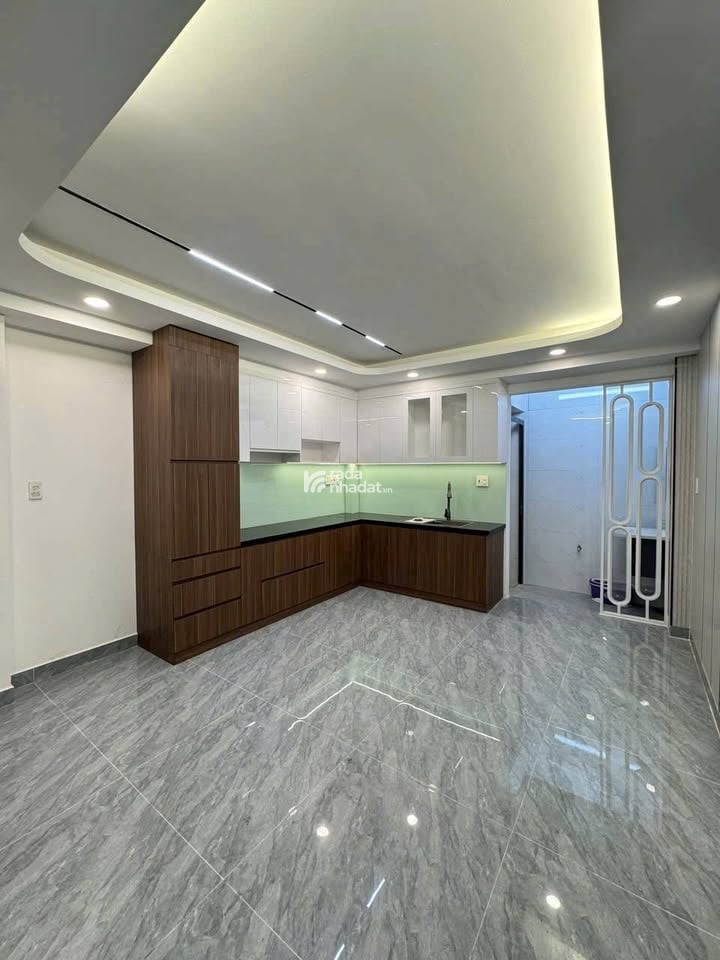 BánNhà 4lầuBình Tân,SHR,giá 6 tỷ,còn thương lượng
