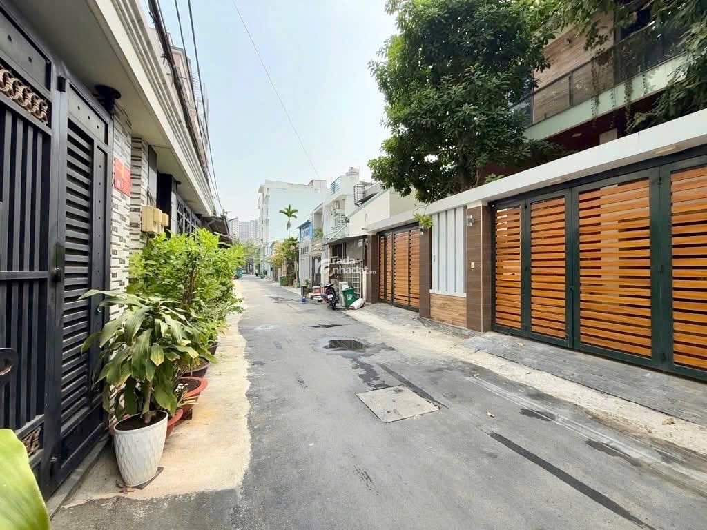 NHÀ 4 TẦNG KHU ĐỒNG BỘ - XE HƠI ĐỖ CỬA - NGANG 5M - Đ SỐ LÝ PHỤC MAN - CHỈ 11.5 TỶ TL