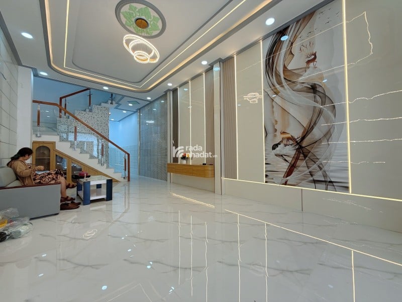 BÌ TÂN 4M x 16M - 3PN GIÁ CHỈ 4 TỶ 860 GẦN CHỢ BÌNH TRỊ LIỀN KỀ TÊN LỮA -