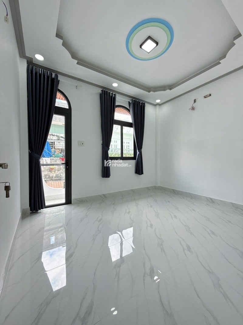 BÌ TÂN 4M x 16M - 3PN GIÁ CHỈ 4 TỶ 860 GẦN CHỢ BÌNH TRỊ LIỀN KỀ TÊN LỮA -