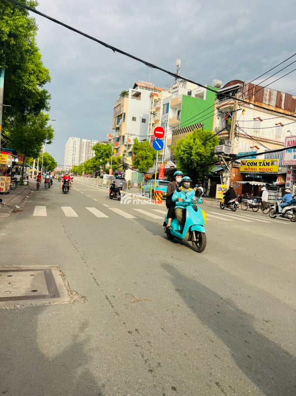 BÁN NHÀ BÌNH HƯNG HÒA A 94M2 7.4 TỶ SÁT MẶT TIỀN LÊ VĂN QUỚI KINH DOANH ĐỈNH