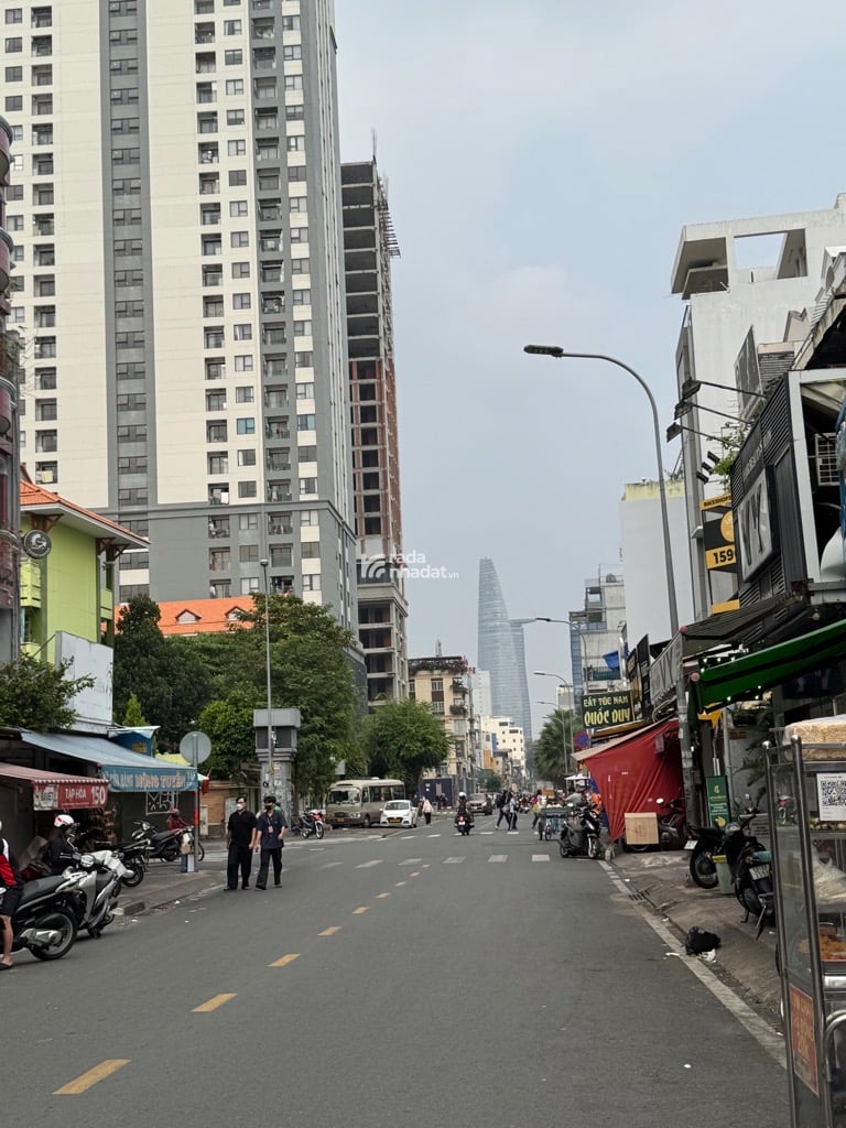 NHÀ 3 TẦNG QUẬN I - 50M2 - HẺM XE HƠI - KINH DOANH, VĂN PHÒNG - TRƯỜNG LƯƠNG THẾ VINH & ĐH VĂN LANG