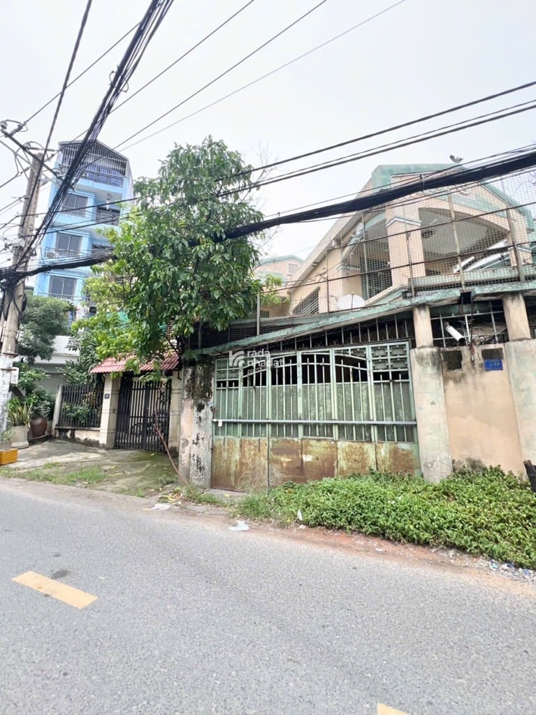 Mặt tiền kinh doanh 2 tầng đường số 8- gần Aoen Tân Phú