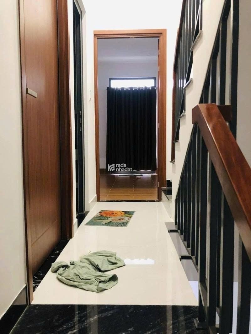 Hxh 5m Nguyễn Sơn, 51m2, 3 tầng 4PN mới đẹp, chỉ 7.3 tỷ, xách vali vào ở ngay!