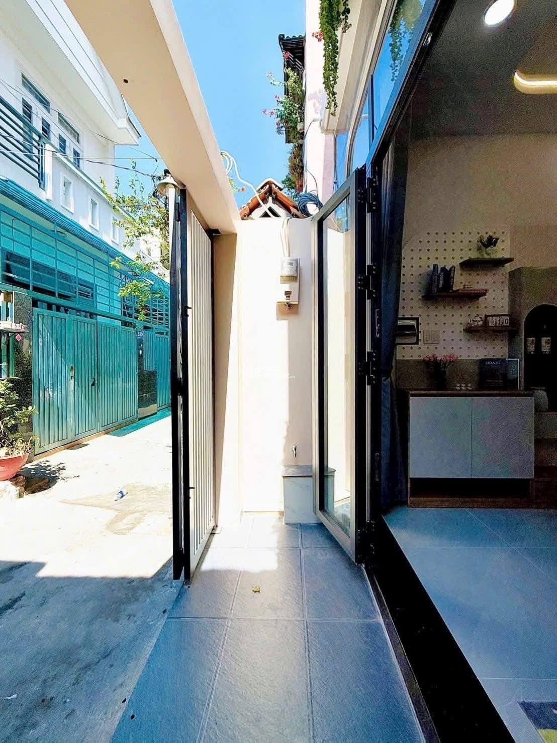 BÁN NHÀ 4 TẦNG MỚI XÂY - 4.5x9 - FULL NỘI THẤT - ĐƯỜNG PHAN HUY ÍCH - CHỈ 5.98 TỶ TL