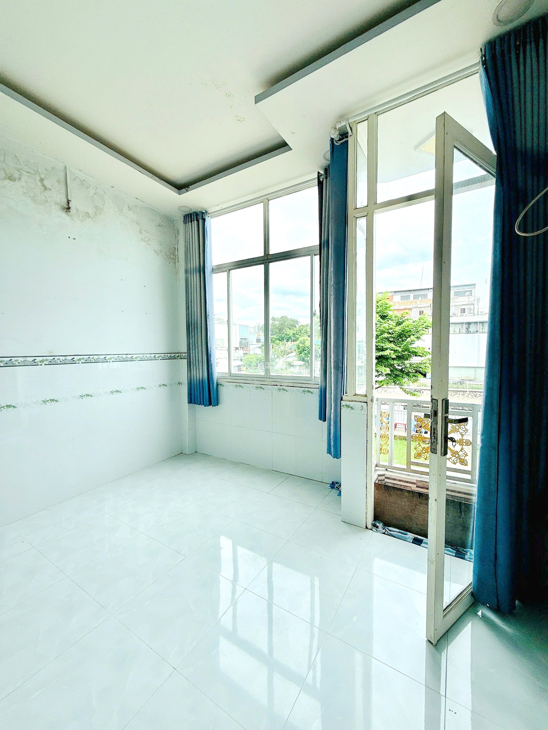 Bán nhà 2 lầu mặt tiền đường Ụ Cây Phường 10 Quận 8