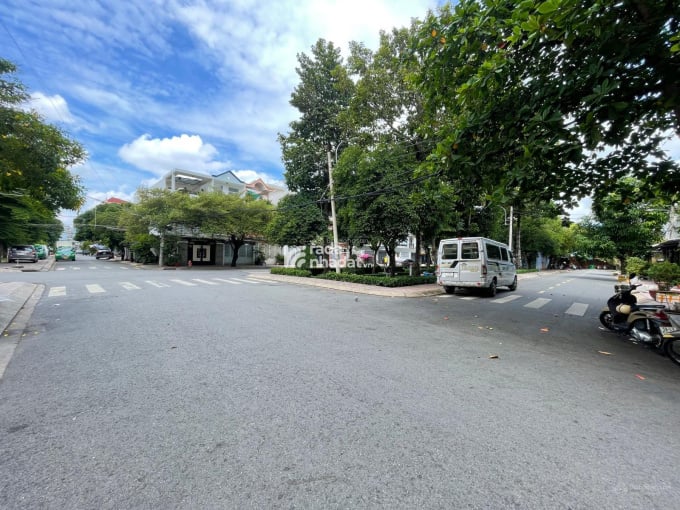 NHÀ ĐẸP 5 TẤNG 4PN, HXH KDC BÔNG SAO - BÙI MINH TRỰC, P.5, QUẬN 8