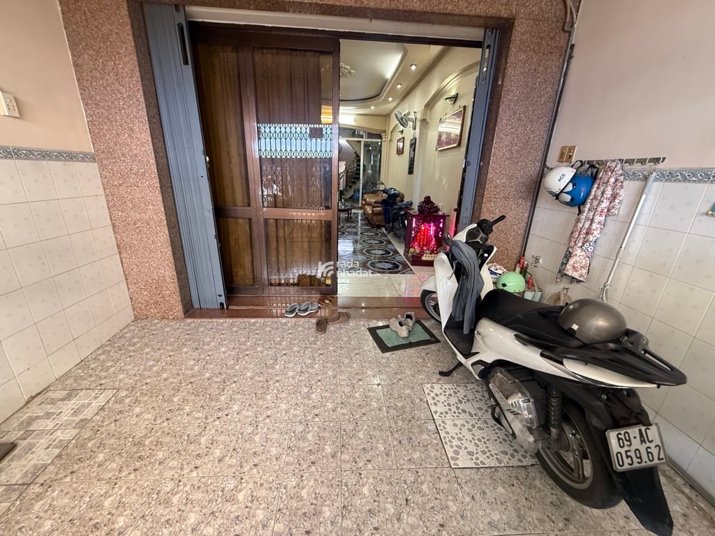 SÁT SÂN BAY, HXH HOÀNG VĂN THỤ, PHÚ NHUẬN, 502M2 CÓ KC Ở NGAY. GIẢM 350TR CHỈ 130T TL 