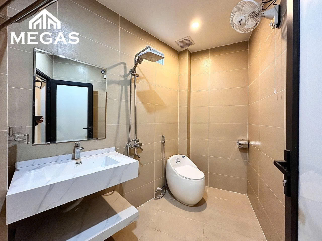 CĂN HỘ 2PN 2WC 90M2 TẠI PHAN KẾ BÍNH - NGAY LOTTE LIỄU GIAI - FULL ĐỒ - VÀO Ở LUÔN