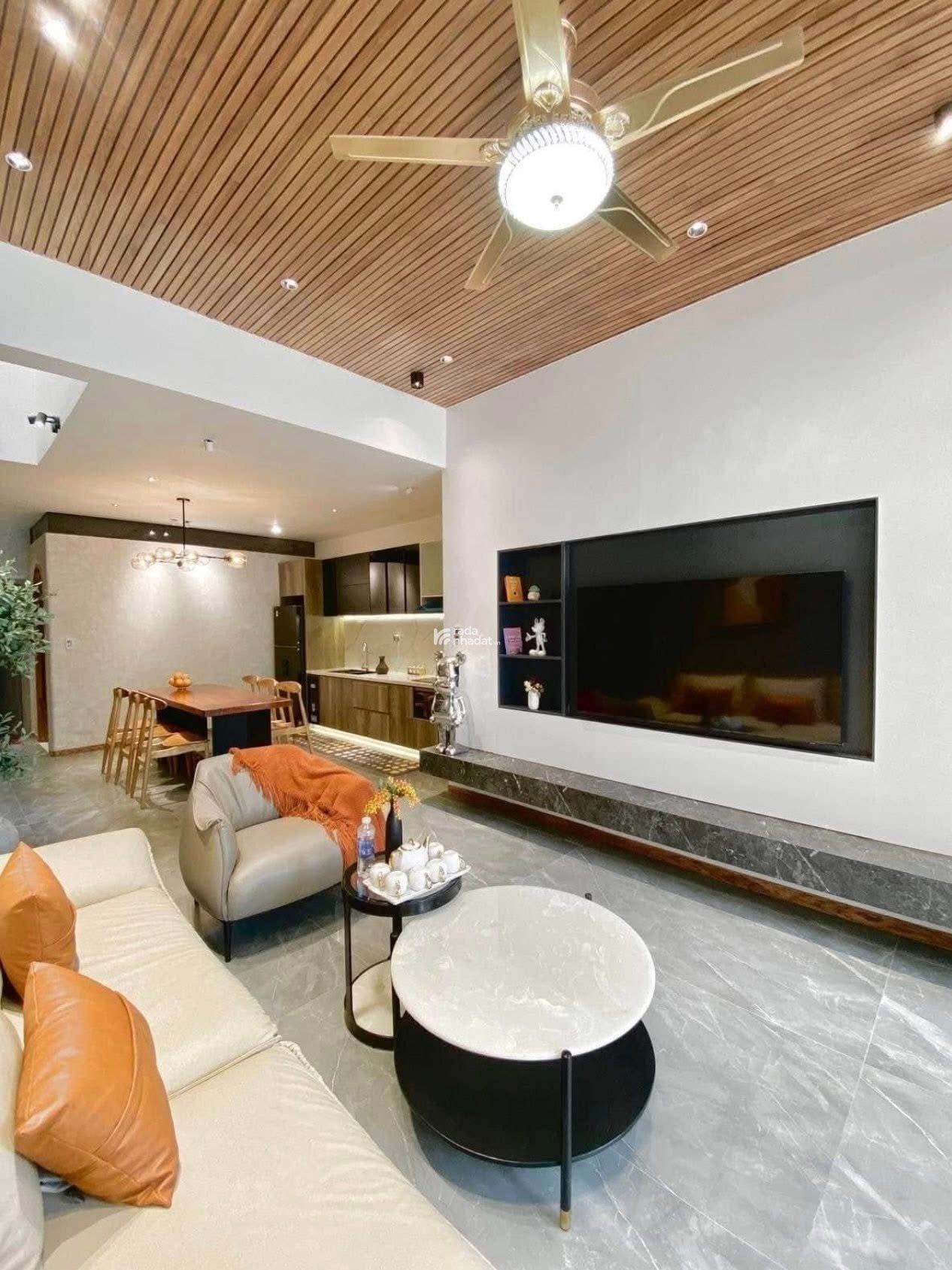 Kẹt tiền cần bán nhà Nguyễn Gia Trí, Bình Thạnh, gần bến xe miền đông, SHR giá nhỉnh 4 tỷ TL