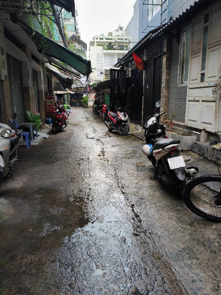 HẺM XE HƠI UNG VĂN KHIÊM, BÌNH THẠNH, 117M2 CÓ DÒNG TIỀN. GIẢM 350TR CHỈ CÒN 16T TL 