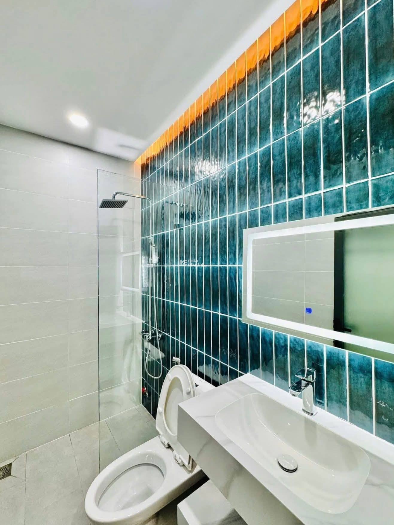 SIÊU PHẨM KHU NGUYỄN GIA TRÍ, P.25, BÌNH THẠNH- NGAY ĐH HUTECH - HẺM 8M XE HƠI TRÁNH- 4 TẦNG 6PN