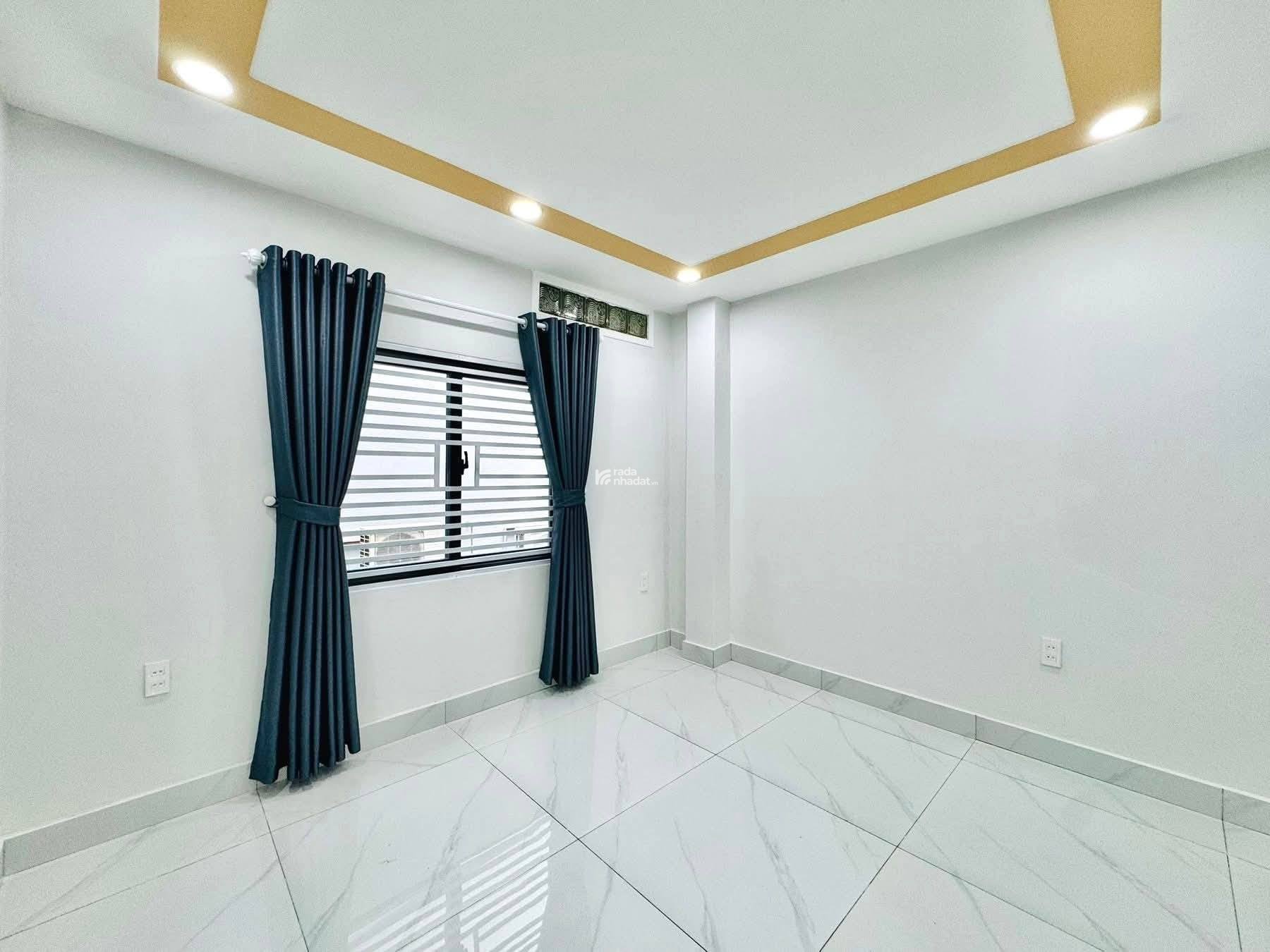 SIÊU PHẨM KHU NGUYỄN GIA TRÍ, P.25, BÌNH THẠNH- NGAY ĐH HUTECH - HẺM 8M XE HƠI TRÁNH- 4 TẦNG 6PN