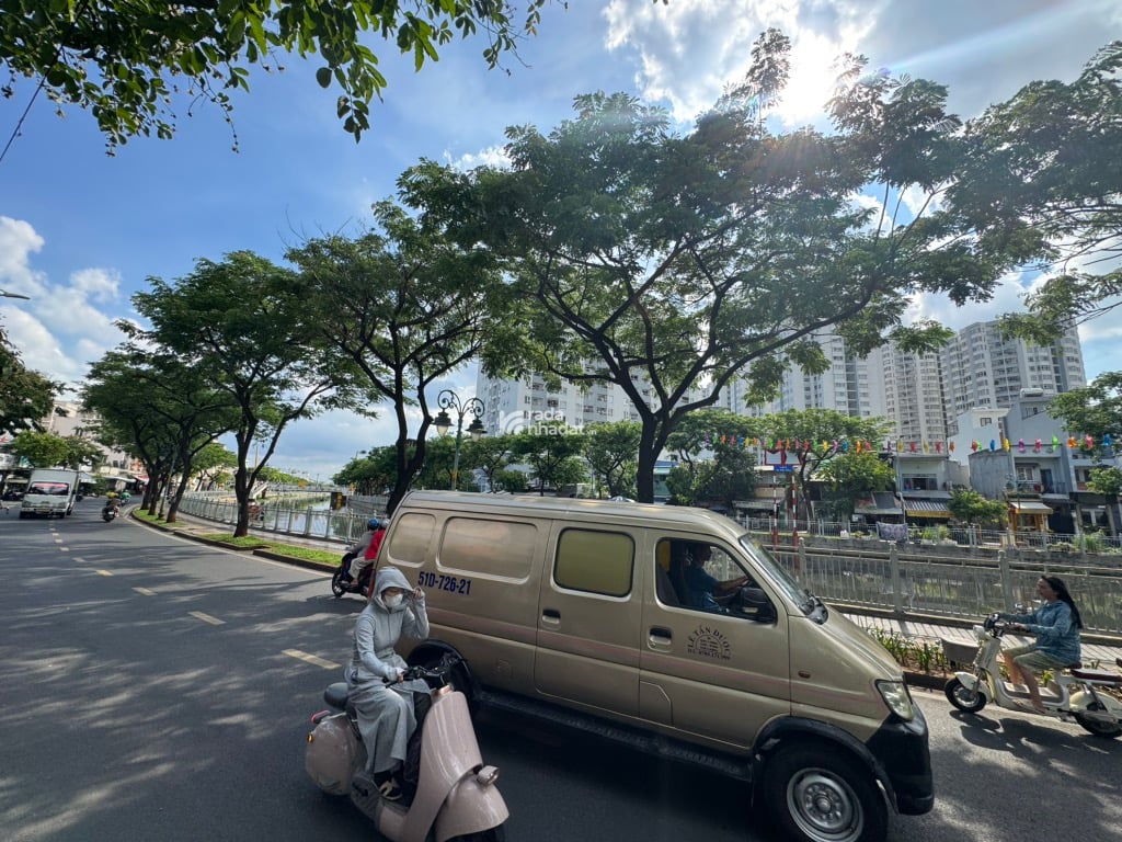 MẶT TIỀN HỒNG BÀNG, 60M2, 6 TỶ