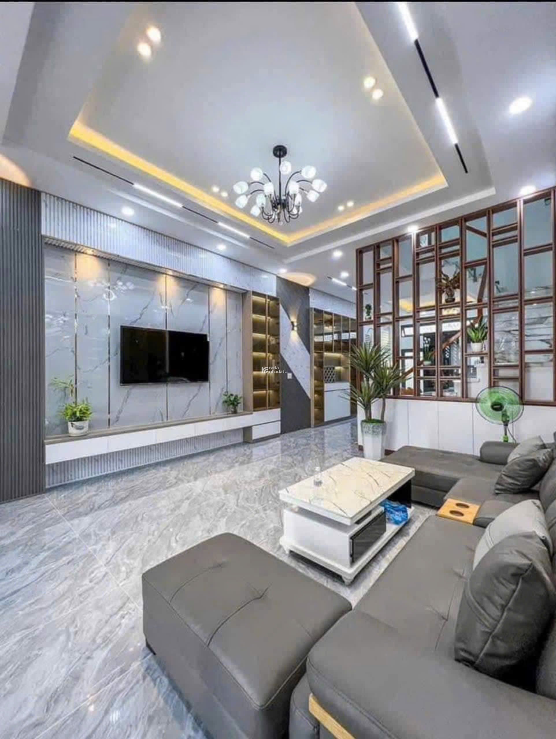 Sắp đi nước ngoài bán nhà đường Yên Thế - Tân Bình / 60,4m2 / Giá 5 Tỷ 880