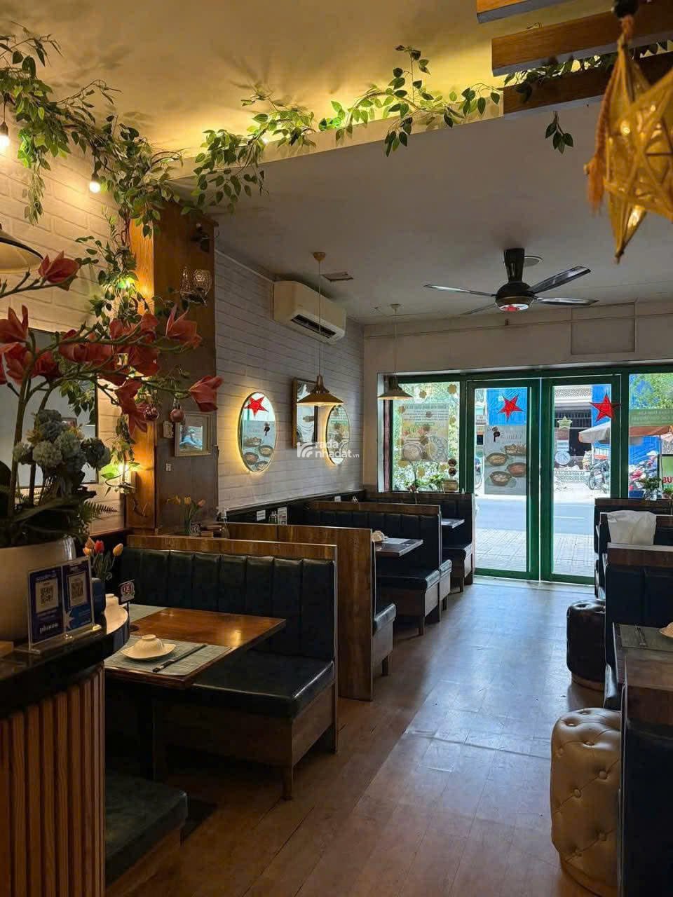 Cần Bán Gấp Nhà MT Trương Định, P. Xuân Hòa, Q,3_DT: 4,2x18m_Giá 42 Tỷ TL