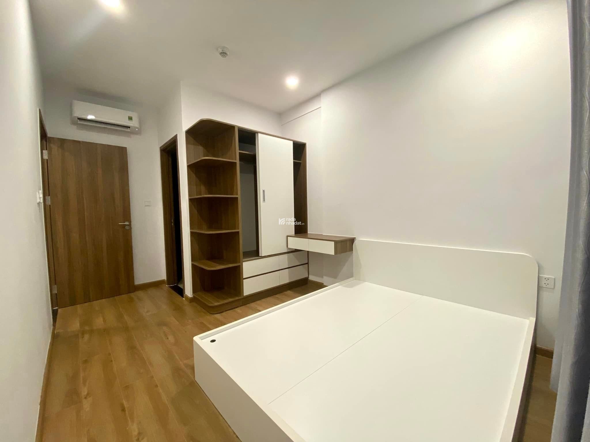 Cho thuê 7t căn góc 2PN, 2WC The East Gate có 2 ban công- 70m2 Làng Đại Học Thủ Đức