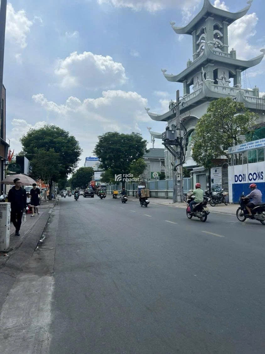 SIÊU PHẨM VỀ GIÁ_MT LÊ VĂN SỸ, PHÚ NHUẬN_DT: 5,2x34m_3 tầng_GIÁ CÒN 65 TỶ