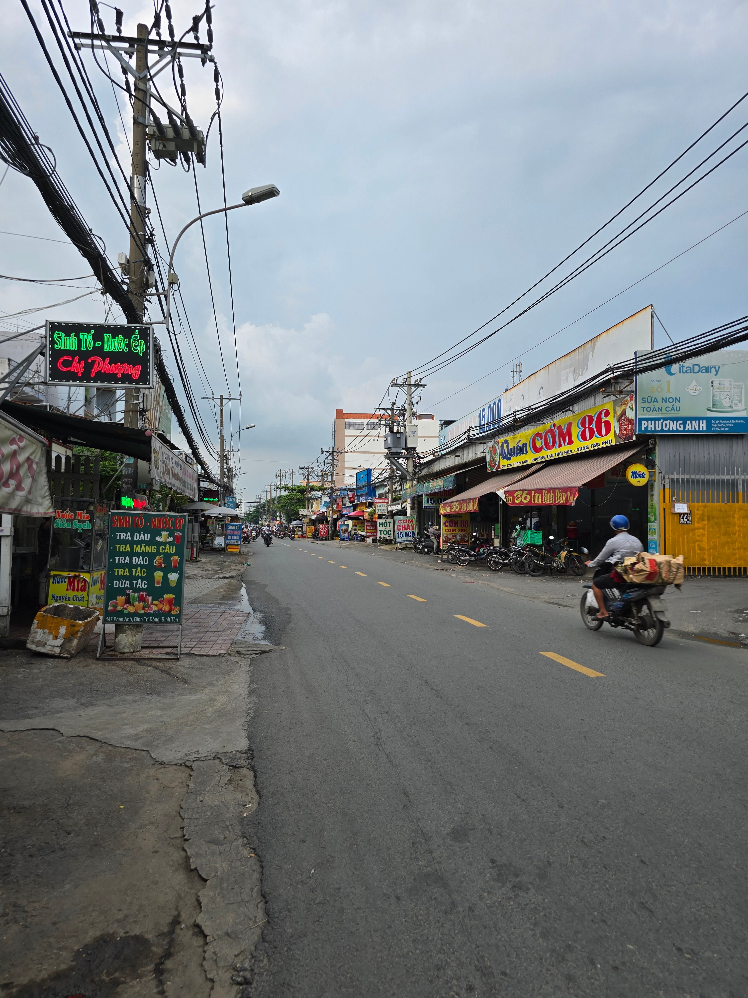 NHÀ Hẻm Oto Tận Cửa - Phan Anh, Giáp Ngã Tư Bốn Xã, 3 Tầng-45m2, Giá 3,9 Tỷ (TL Chủ)