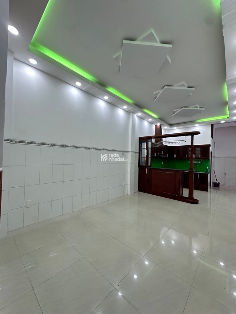 BÁN NHÀ  Liên khu 5-6 Bình Hưng Hòa- Bình Tân  DTSD: 91M2. 2 TẦNG . 3.5 26     GIÁ: 6.3 tỷ TL     