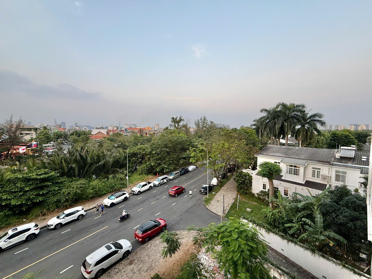 CẦN BÁN CĂN HỘ SKY GARDEN, PHÚ MỸ HƯNG - 2,3 PHÒNG NGỦ - NHÀ ĐẸP NỘI THẤT CAO CẤP