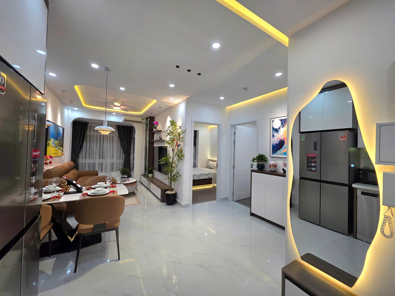 CẦN BÁN CĂN HỘ SKY GARDEN, PHÚ MỸ HƯNG - 2,3 PHÒNG NGỦ - NHÀ ĐẸP NỘI THẤT CAO CẤP