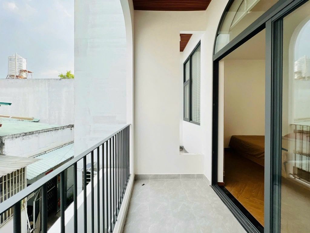 Nhà đẹp 5 tầng 85m2(4x21)-Hậu giang-giá 10 tỷ