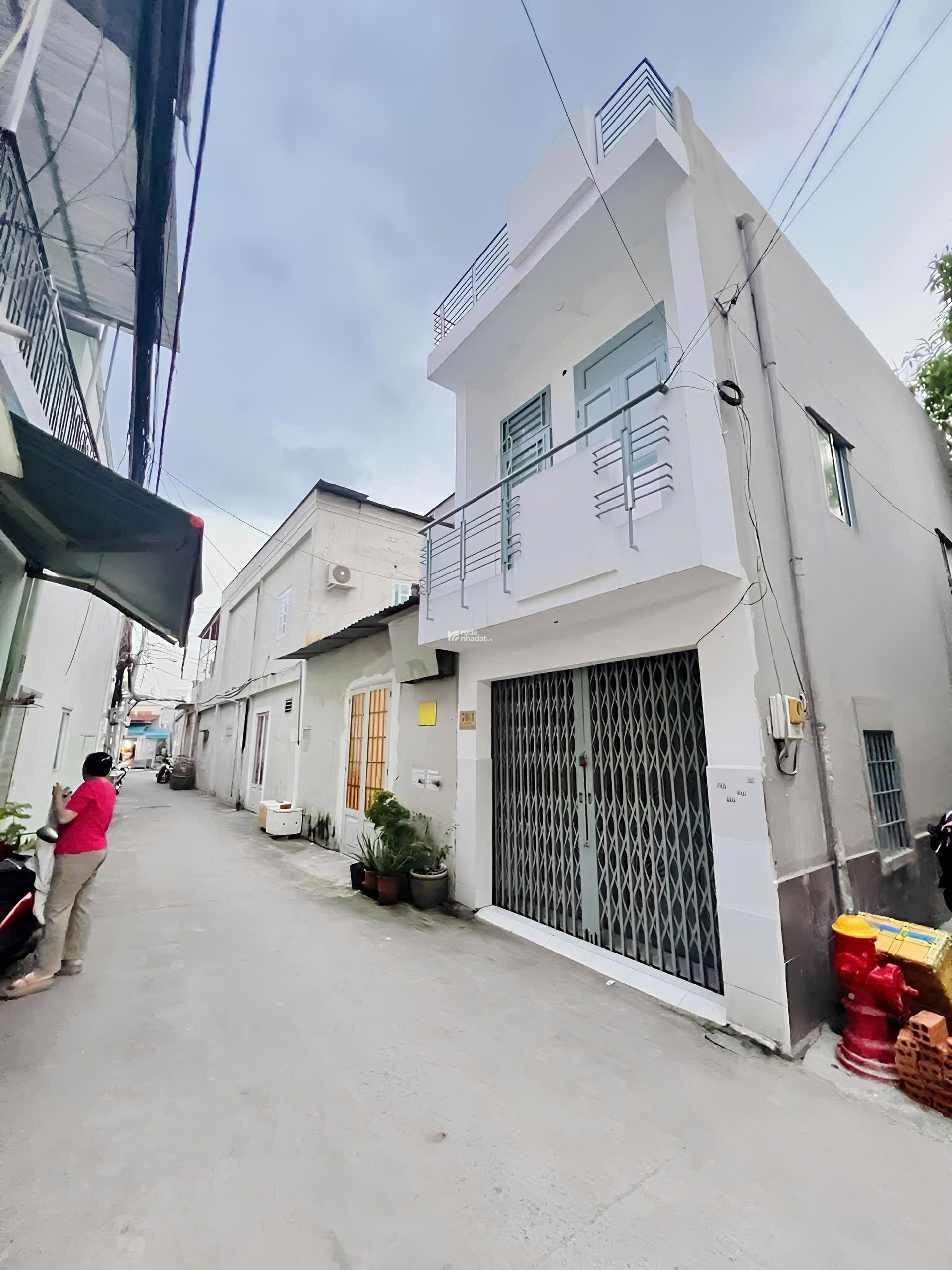 Đường Xe Hơi 5m - Nhà Đúc 2 Tầng - cạnh Tân Sơn Nhì - 20m ra Mặt Tiền - chỉ 4,2 ty