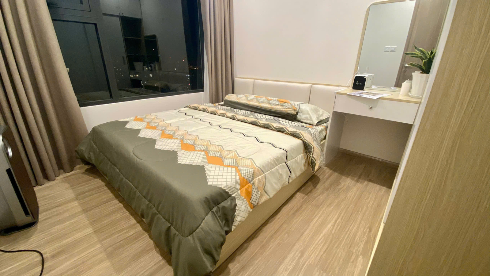 Hàng đẹp Vinhomes Grand Park: 2PN1 tại 3,44tỷ