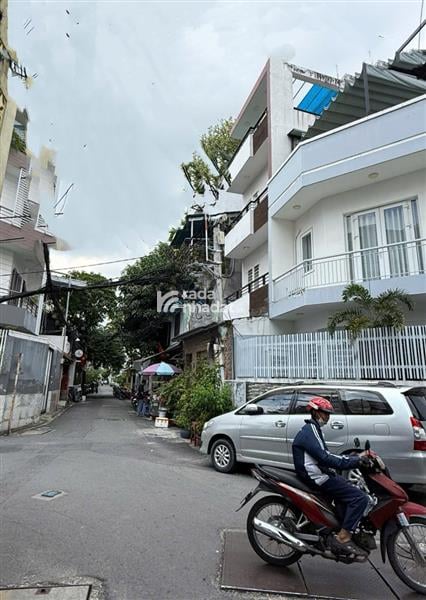 KHU VIP HIẾM NHÀ BÁN - P4 TÂN BÌNH - HẺM Ô TÔ TRÁNH - VUÔNG A4 - 4.2m x 12m - 3 TẦNG - NHỈNH 9 TỶ