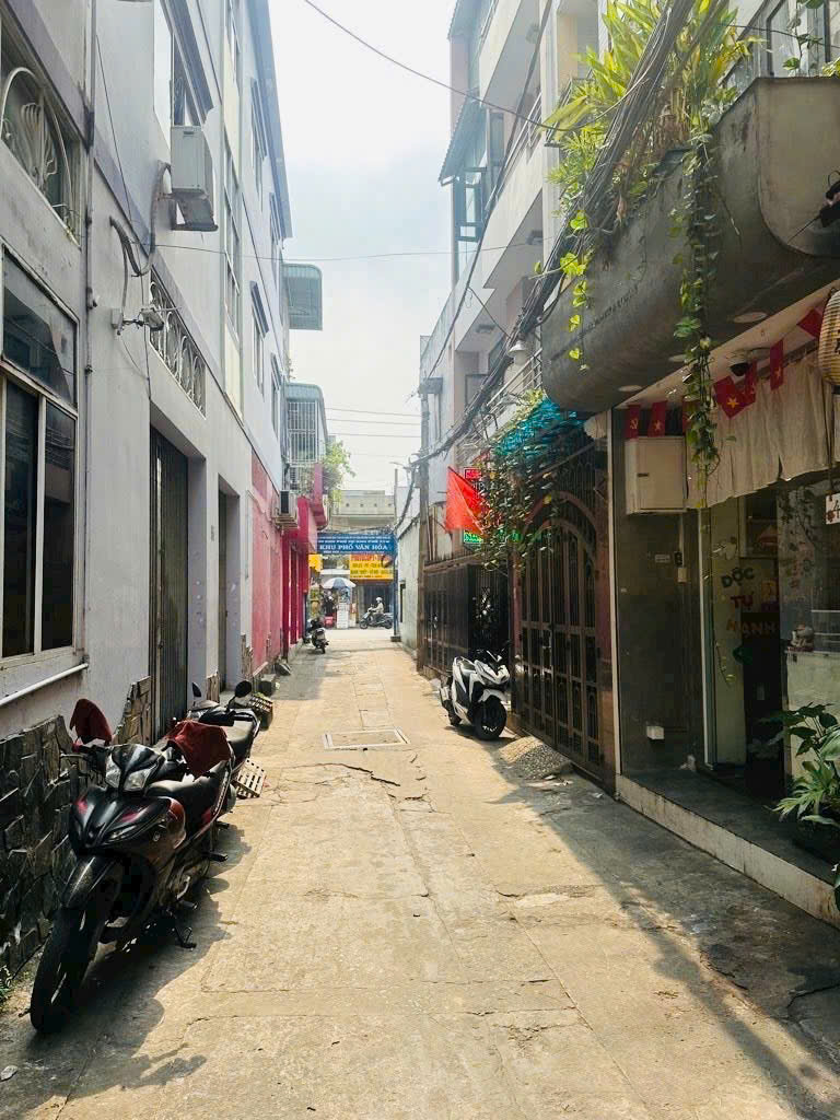 ĐÓN ĐẦU TUYẾN METRO, HXH CÁCH MẠNG THÁNG 8, TÂN BÌNH, 30M2 CÓ DÒNG TIỀN. GIẢM 350TR CHỈ 3.6T