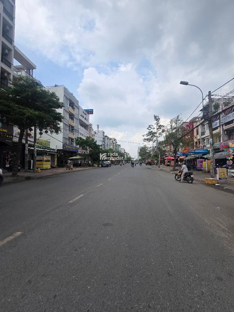 BÁN NHÀ MẶT TIỀN TẠ QUANG BỬU 80M2 19 TỶ 40TR/ THÁNG KHU PHÂN LÔ GẦN CÔNG VIÊN 