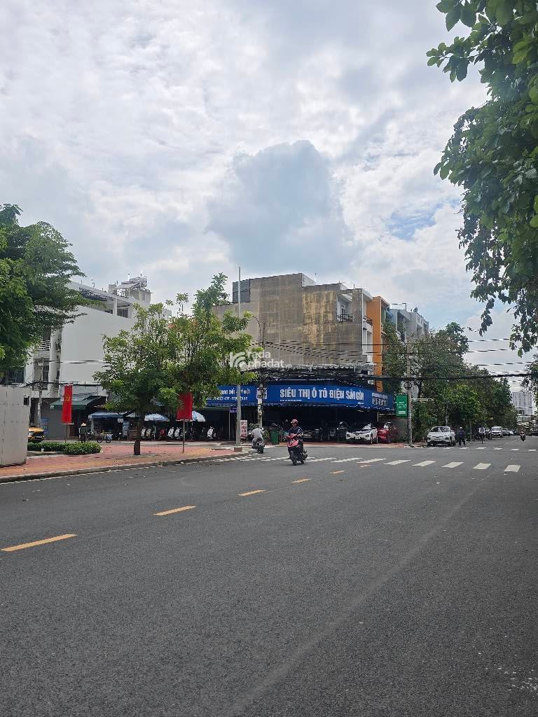 BÁN NHÀ MẶT TIỀN TẠ QUANG BỬU 80M2 19 TỶ 40TR/ THÁNG KHU PHÂN LÔ GẦN CÔNG VIÊN 