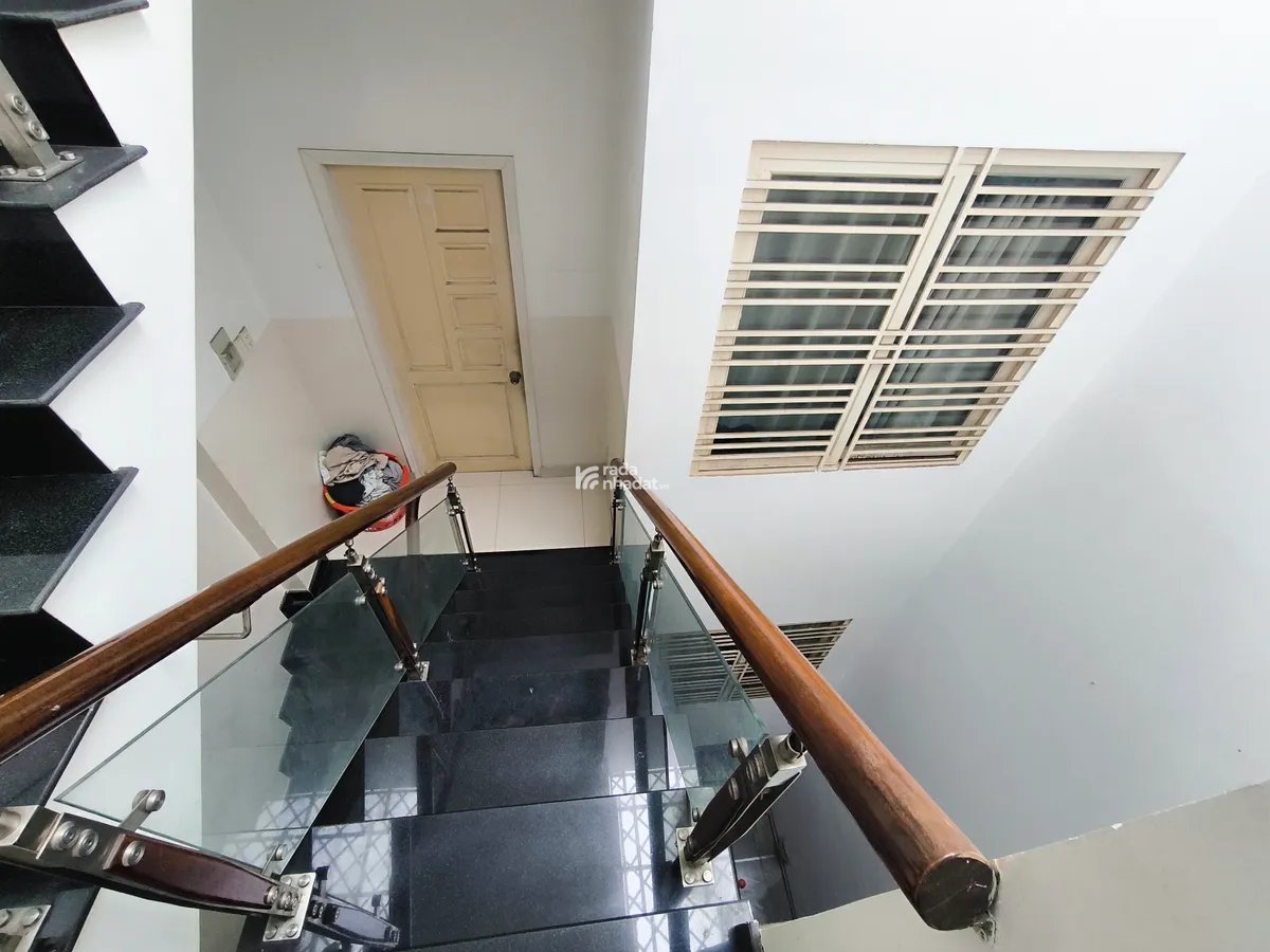 Bán nhà mới 5 tầng HXH tránh phường Bình Trị Đông, Bình Tân chỉ 6.9 tỷ