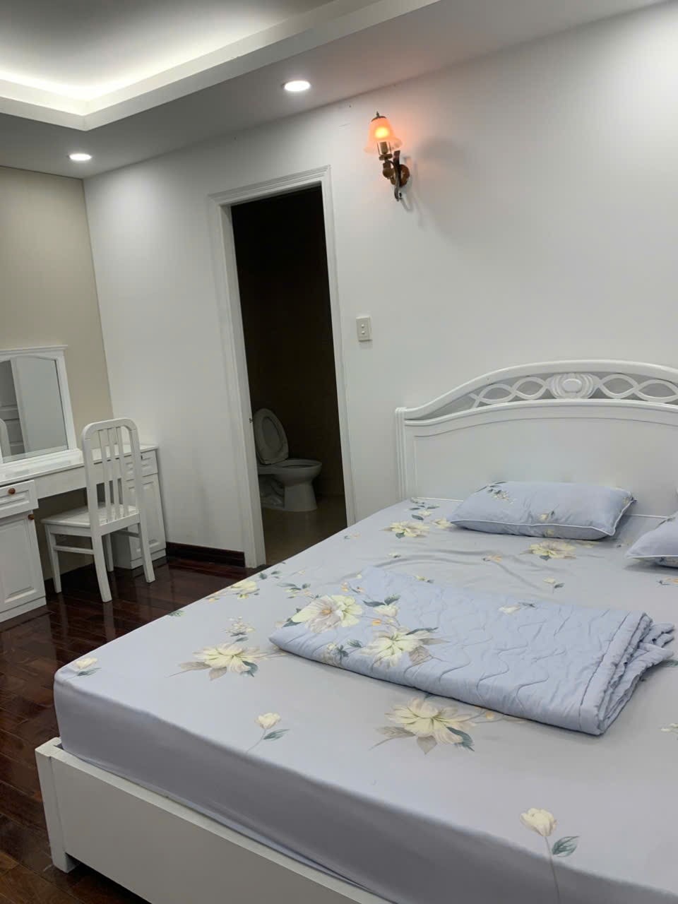 Cho thuê căn hộ Sky garden 3, PMH, Q7, tk 3PN nhà đẹp giá chỉ 18 triệu