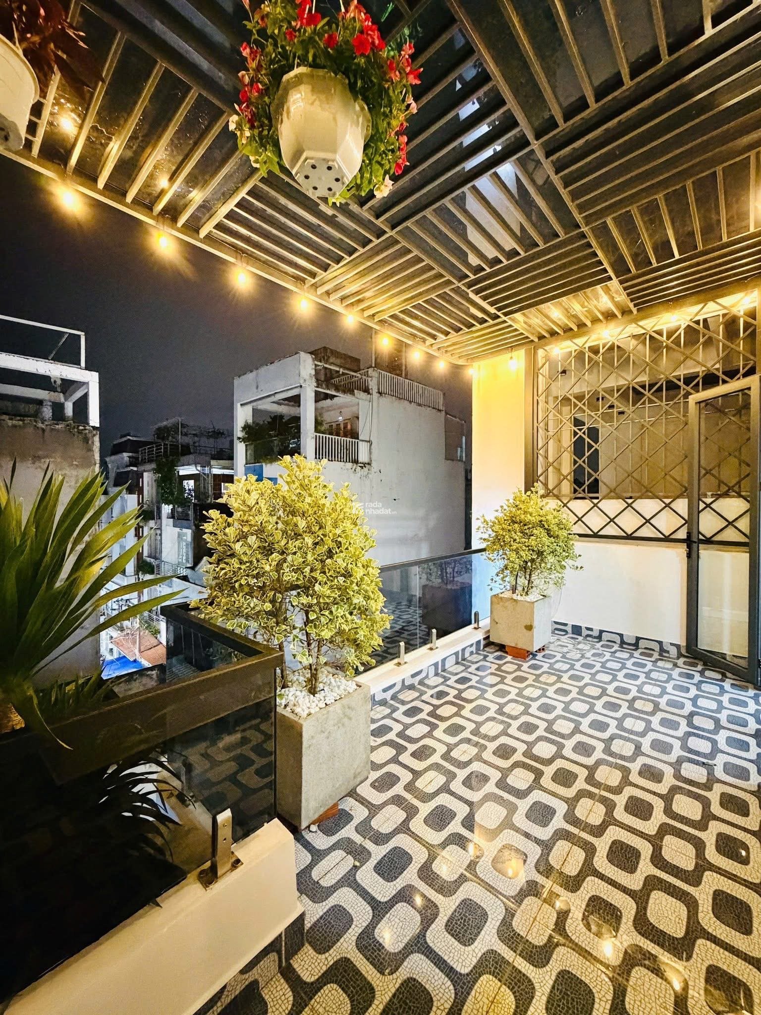 NHÀ PHỐ HẺM XE HƠI PHAN HUY ÍCH – XÂY MỚI 4 TẦNG – NGANG 5M RỘNG THOÁNG – FULL NỘI THẤT CAO CẤP