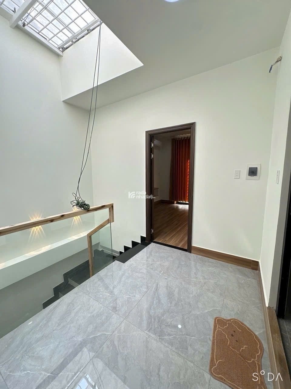 Lý Thánh Tông, 62m2 ngang 5.2m, 3PN full nội thất, xe hơi trong nhà, chỉ 7.6 tỷ TL