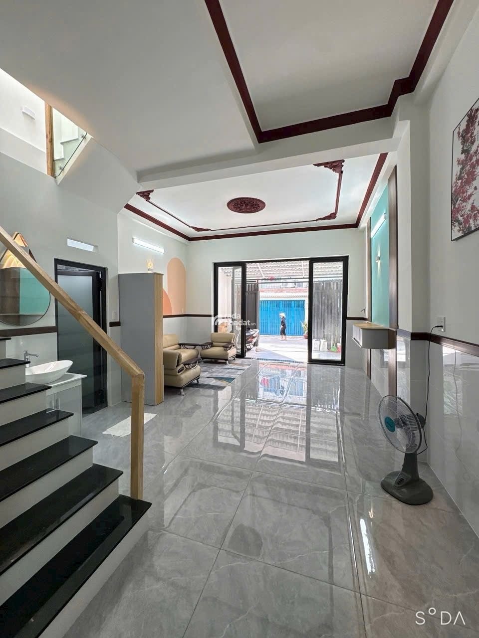 Lý Thánh Tông, 62m2 ngang 5.2m, 3PN full nội thất, xe hơi trong nhà, chỉ 7.6 tỷ TL