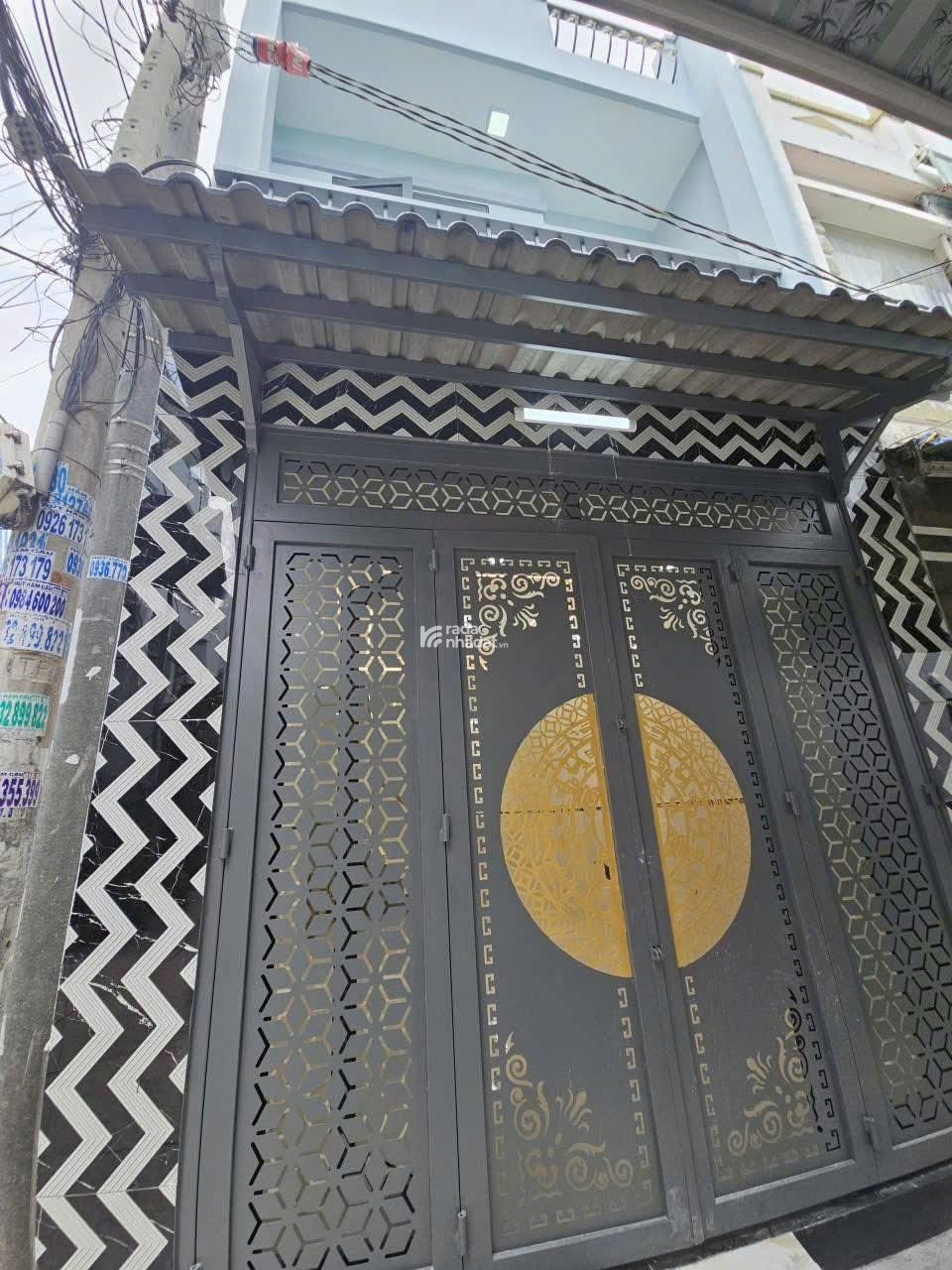 BÁN Gấp nhà Trương Định P.Bến Thành Q1, HXH, giá 3ty5  35m2, lh ngay đi