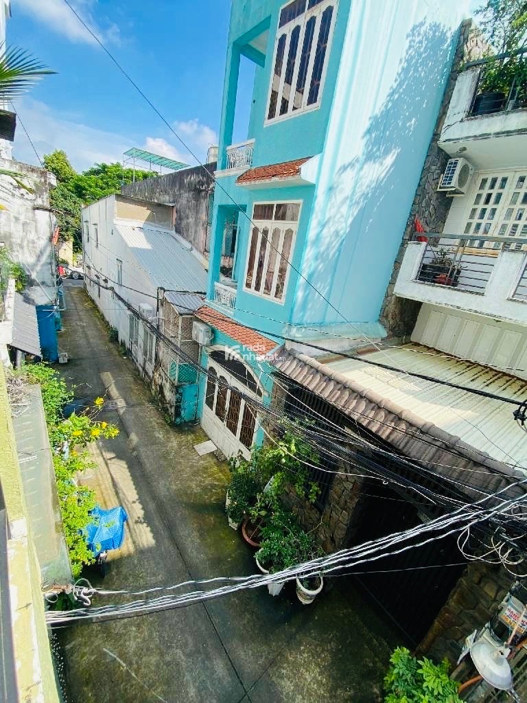 Bán Gấp Nhà Hẻm Xe Hơi Âu Cơ 3 Tầng Đẹp Vào Ở Ngay