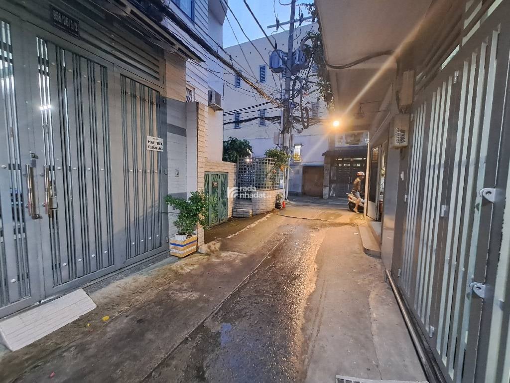 HẺM XE HƠI SÁT NHÀ, LẠC LONG QUÂN, TÂN BÌNH, 44M2 MỚI Ở NGAY. GIẢM 350TR CHỈ 8.8T