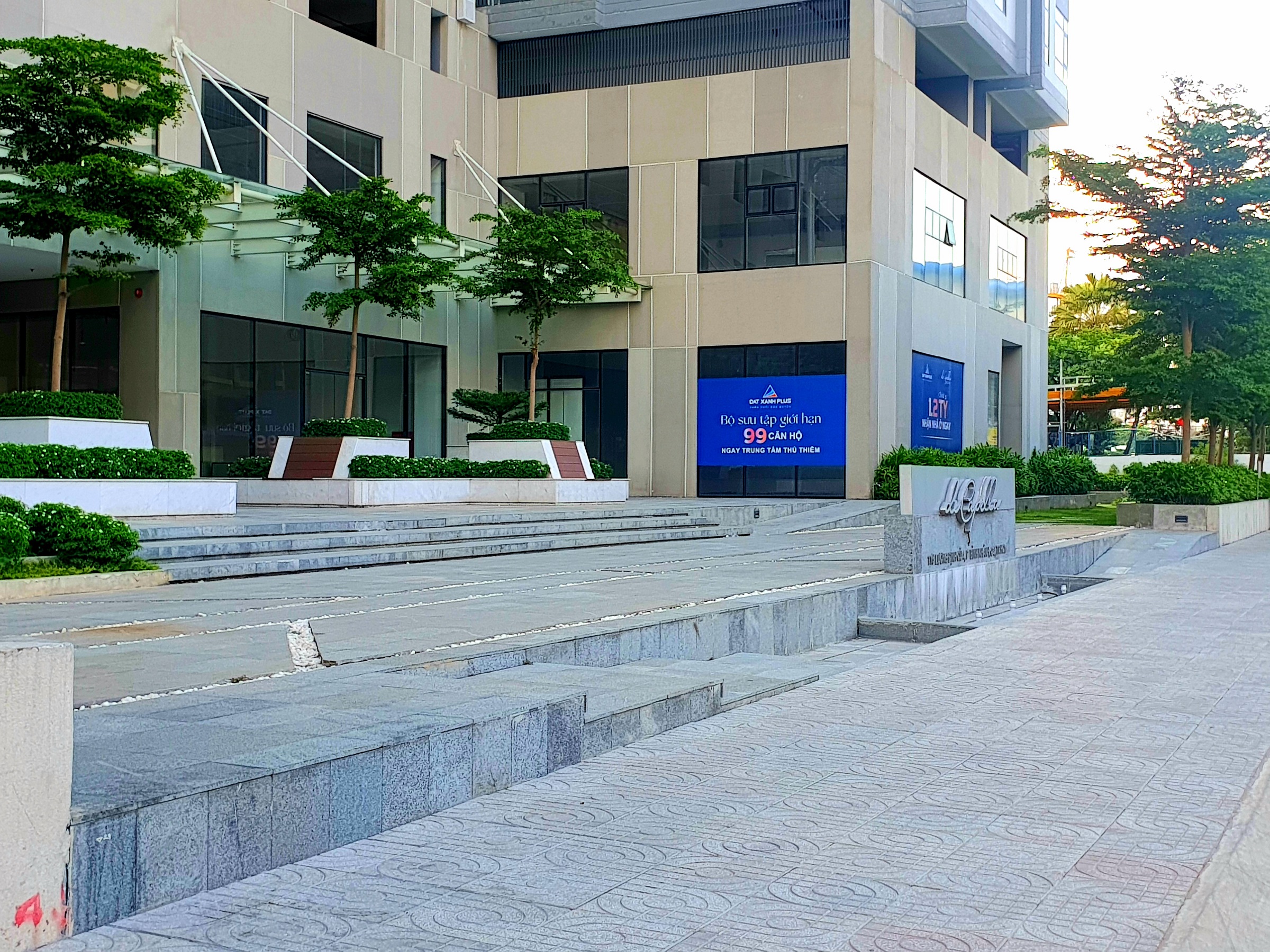 Cho thuê Shophouse lớn 1052m2 De Capella Quận 2 410 triệu/tháng