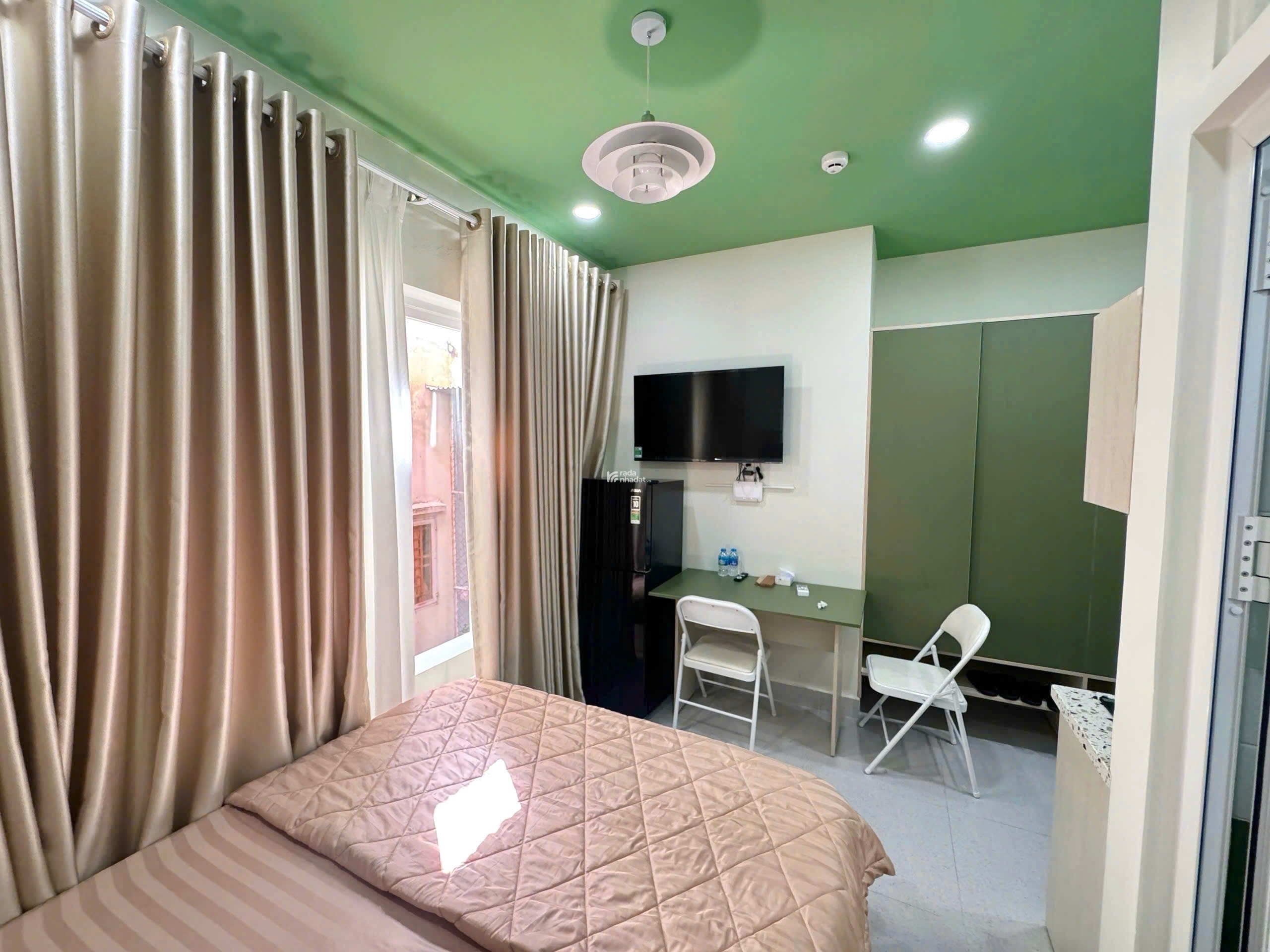 CĂN HỘ STUDIO THANG MÁY FULL NỘI THẤT BAN CÔNG QUẬN 5