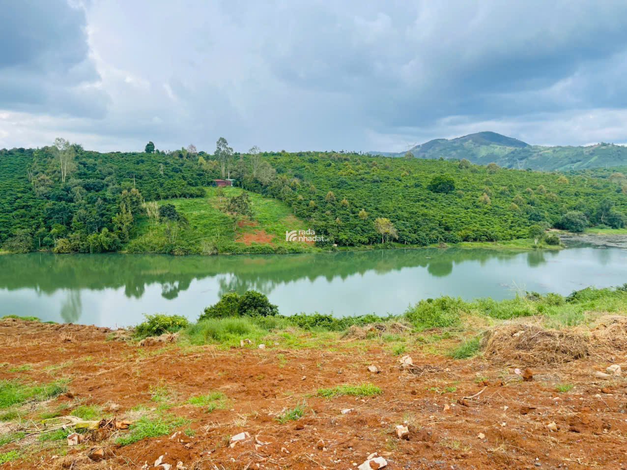 ĐẤT LỘC AN LÂM ĐỒNG CÓ THỔ CƯ TIẾP GIÁP MẶT HỒ CHỈ TỪ 3,9TR-4,250TR/M2