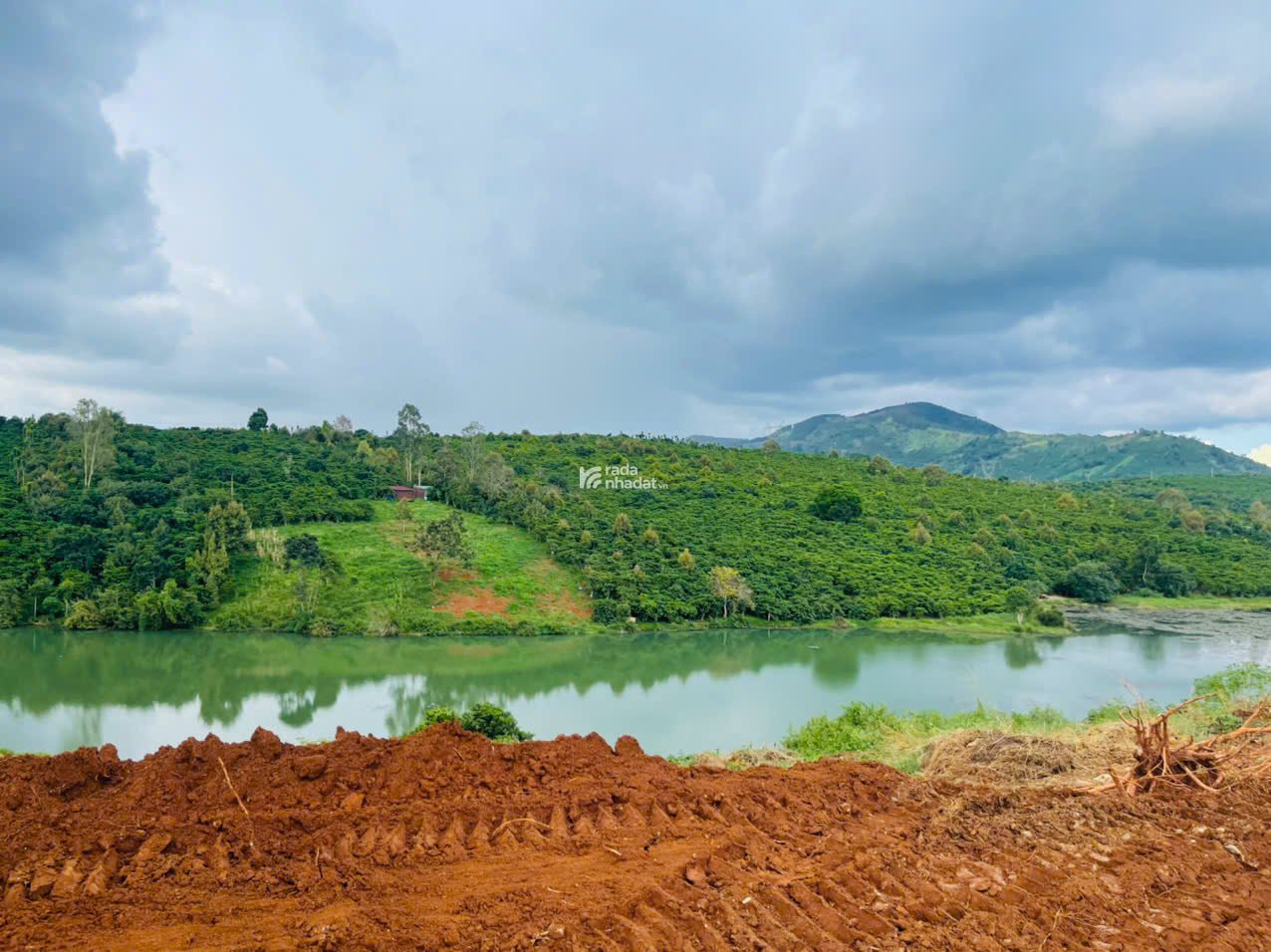 ĐẤT LỘC AN LÂM ĐỒNG CÓ THỔ CƯ TIẾP GIÁP MẶT HỒ CHỈ TỪ 3,9TR-4,250TR/M2