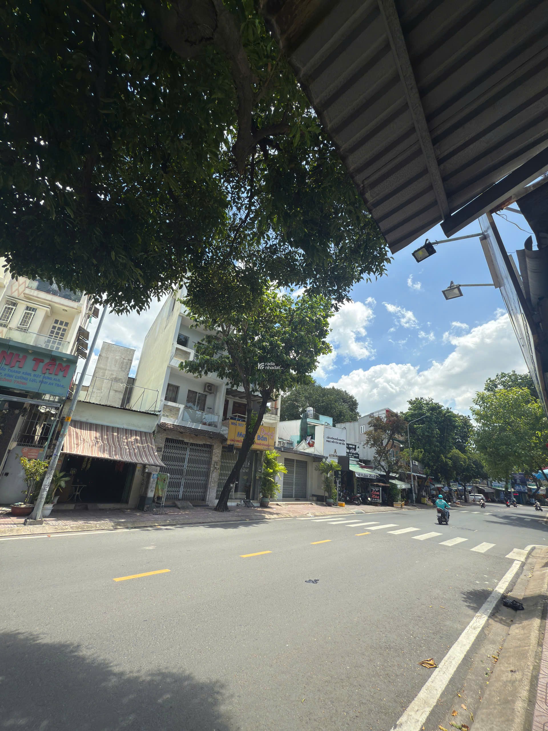 Nhà mặt tiền Gò dầu vị trí siêu đẹp cách Aeon mall chỉ 5p đi bộ.