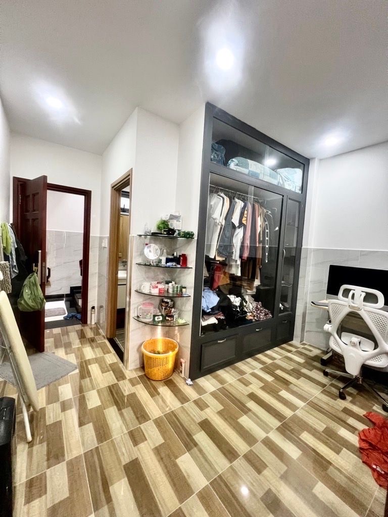 Nhà 4 tầng kinh doanh đỉnh Tây Thạnh- sát Aoen Tân Phú kết cấu 1 trệt 3 lầu ,gồm 3 phòng ngủ 3 Wc, 